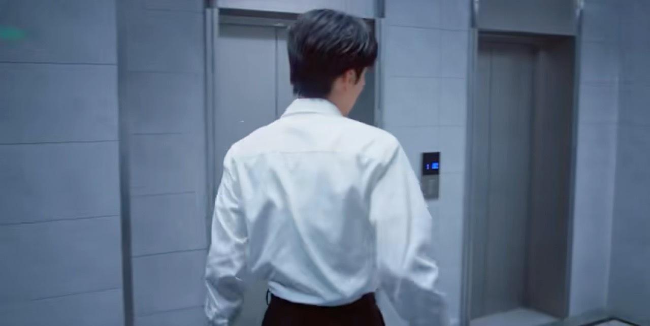 李雾超绝不经意偶遇，一秒800个小动作，小狗他急了！《狙击蝴蝶》陈妍希 周柯宇 