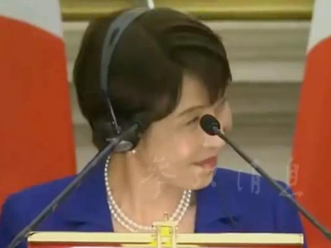高市早苗去了印度，莫迪直呼“妹妹来了！”

莫迪练瑜伽有心得也就算了，没想到在撩
