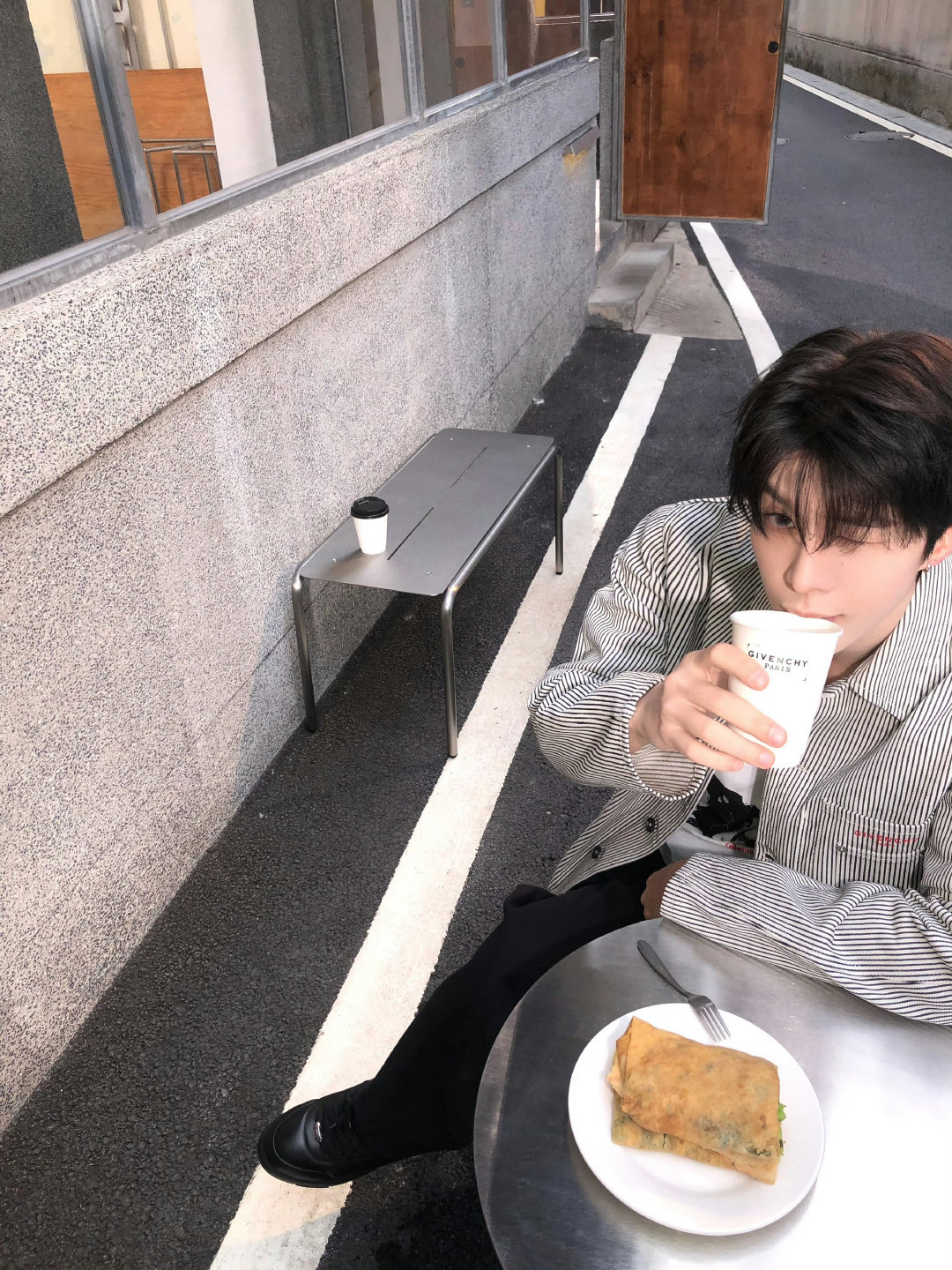 范丞丞康师傅饮品加康加年味代言人范丞丞2026.5.23上班卡心中有诗意，处处皆