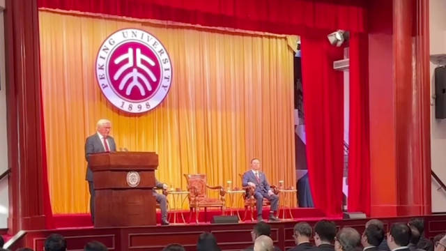 🇩🇪🇨🇳德国总统施泰因迈尔北京访问行程，参观中国科学院大气物理研究所、游览颐和园和到访北京大学交流。