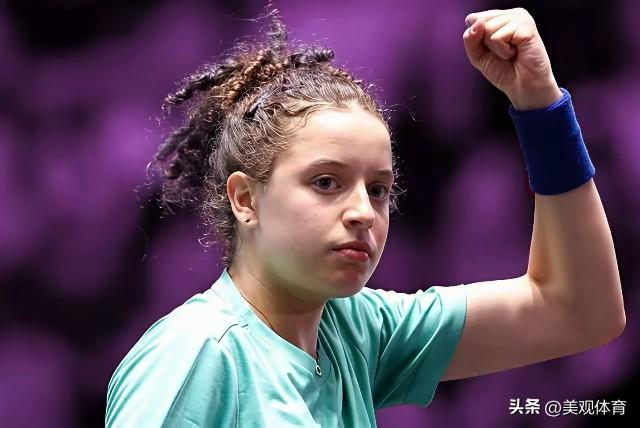如何评价汉娜·高达的乒乓球生涯汉娜·高达少年成名，4岁起步，12岁登顶U15世界