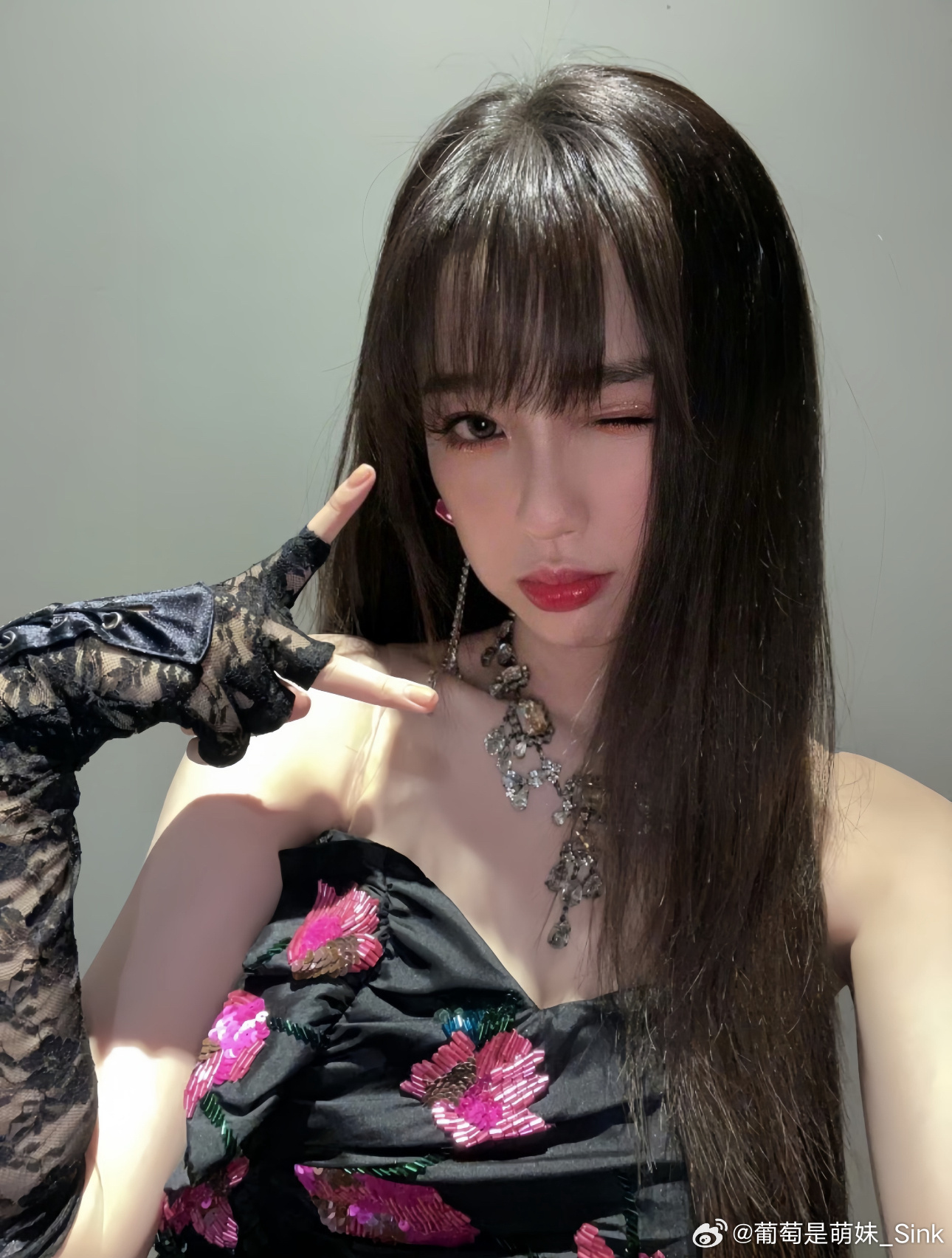 虞书欣  ysx虞书欣﻿灿如繁星 ysx虞书欣﻿灿如繁星 “一万次的心动寄存月亮