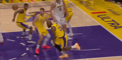 湖人险胜掘金，黑子一时无点可黑，集体沉默！老詹复出带来的连胜让人敬畏！今天险胜掘