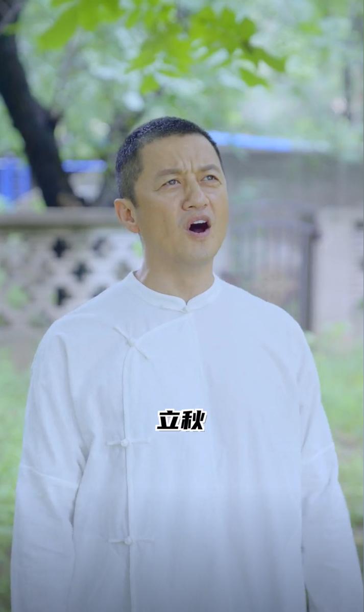 原来李亚鹏还有个“培德书院”。
培德书院，一个因爱而生的教育理想国。当大家为嫣然