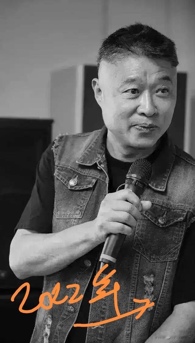 曹工化死了。终年69岁。没有大学文凭却干了所有有大学文凭不能之事！生前是文艺评论
