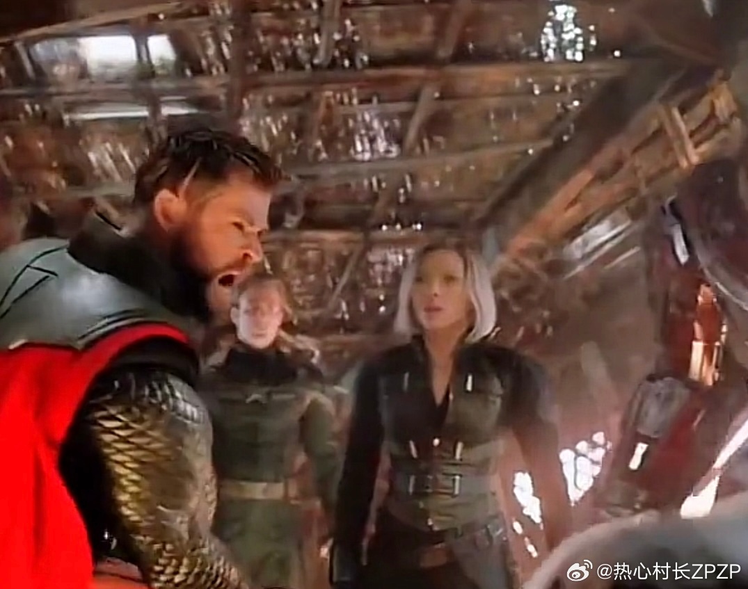 梅姨被逮捕复仇者们终于找到灭霸了！ 直接斩首吧！ 