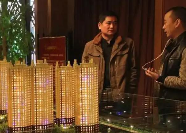 楼市四年降温迎来政策新信号 不用瞎折腾看懂大势守好自家房产家底。

不管平时关不