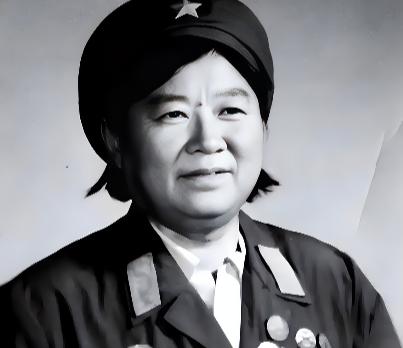 “1950年，女兵失血休克被按在手术台，死死攥住男医生手腕吼：‘换女医生！’——