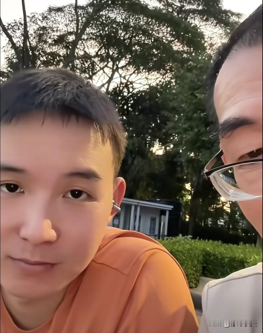 谢岳陪谢浩男和大妹去徐州，为了啥？
昨天谢大妹被二妹和谢浩男整蛊了一把，大妹直乎
