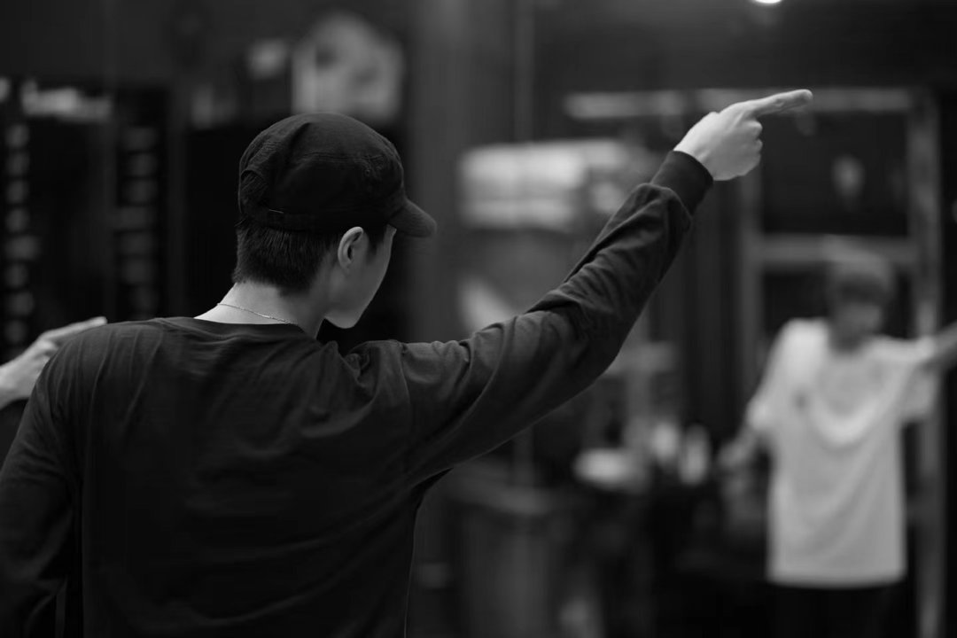 【盖楼继续】来欣赏老公以前的帅图向全世界安利王一博