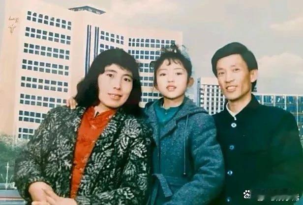 董璇也是中了基因彩票了。 ​​​