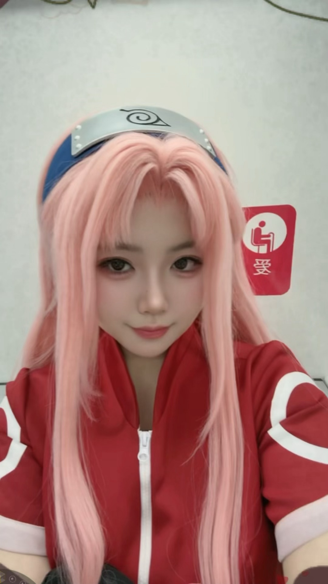 要和妹妹去jump cafe了！懂不懂暑假！周末！周六！中午饭点！十二点！抢到j