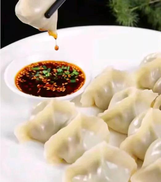 小年禁忌与习俗
1.忌杀生
2.忌借东西
3.忌讨债
4.忌吵架
5.忌女儿回娘