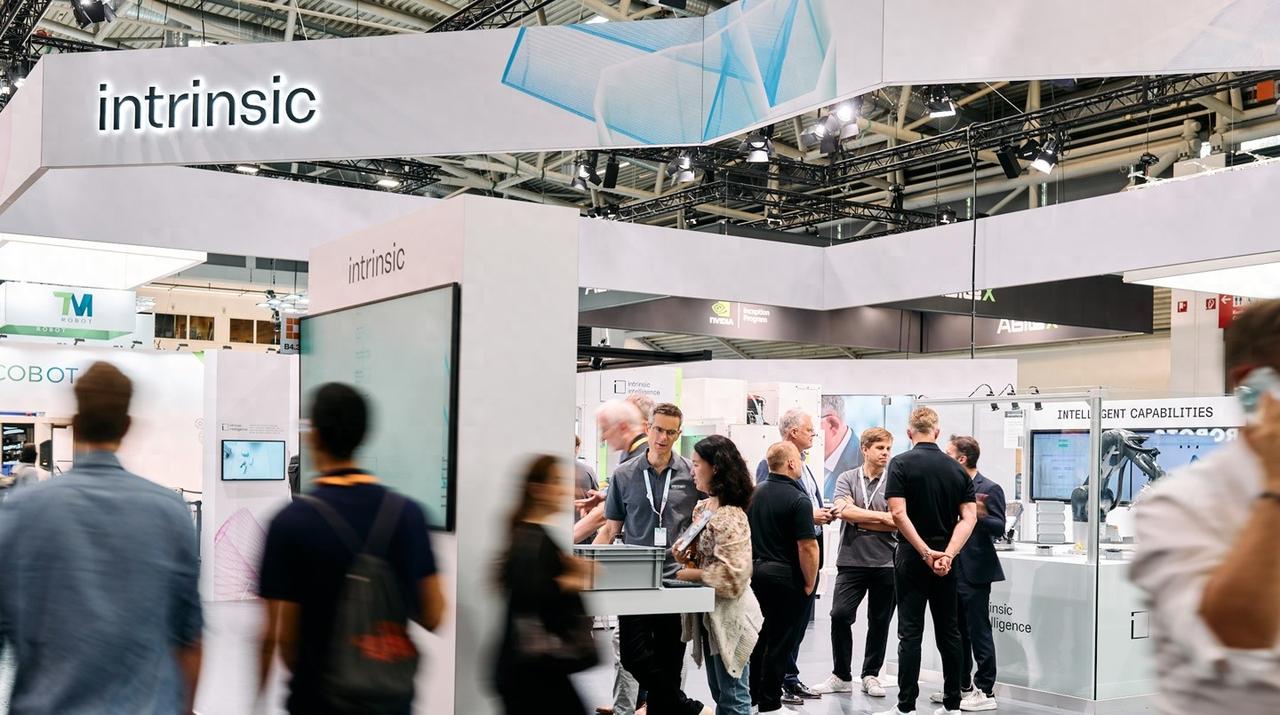 Google Intrinsic并入母公司强化工业物理AI，与Agile Rob