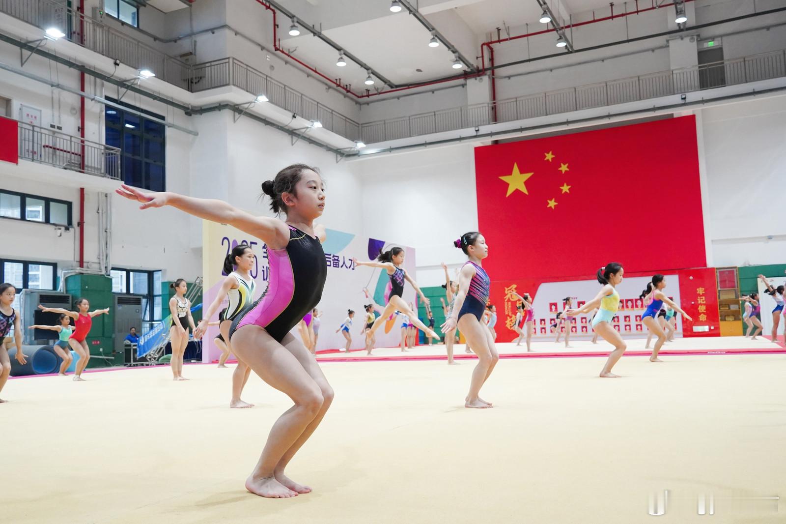 2025全国体操优秀后备人才训练营（女子）存了一些图 12.4体操