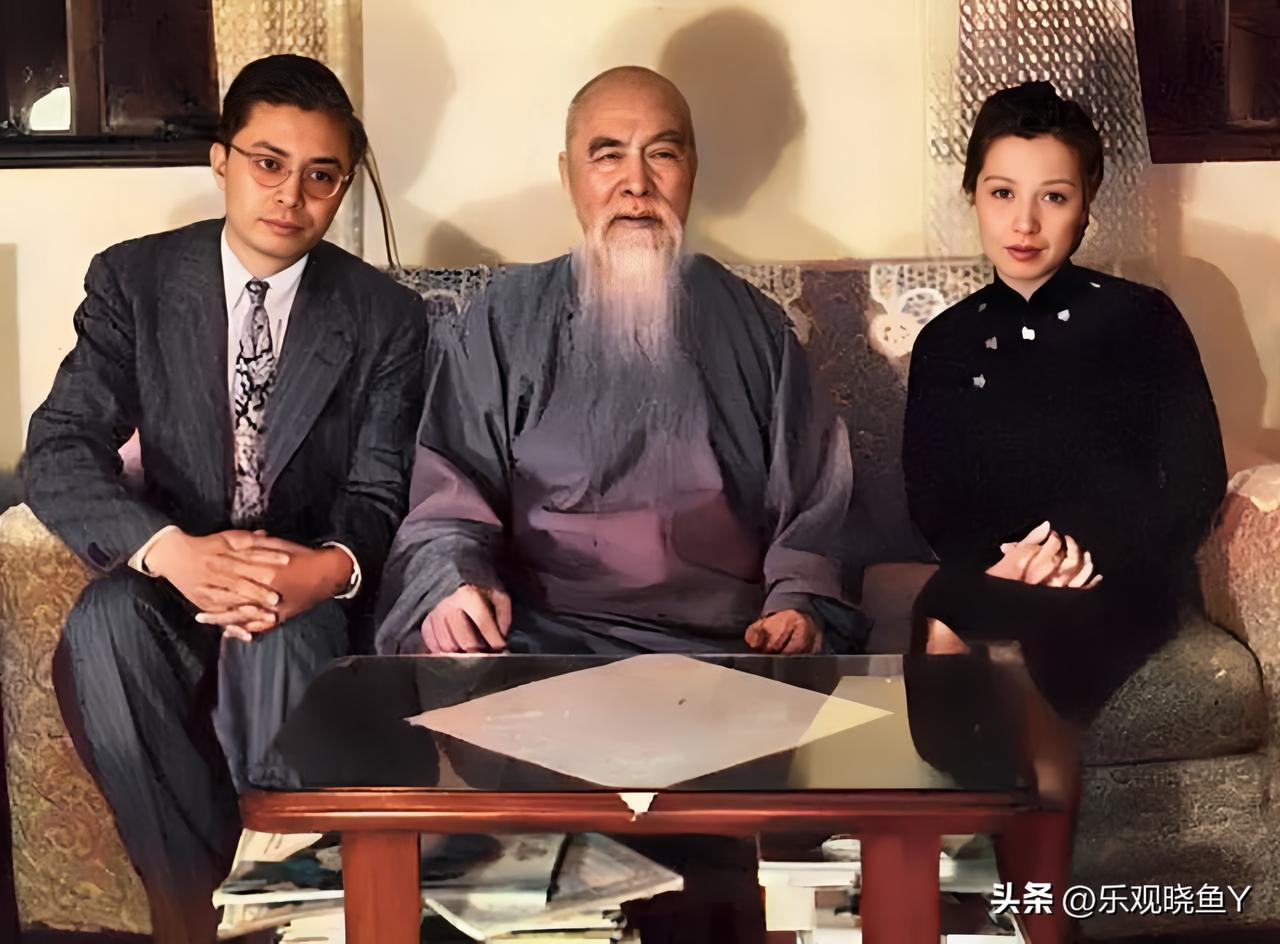 一九四九年，在香港的于右任和他的儿子于彭及儿媳周宝珠。这不是演戏，也并非电视里的