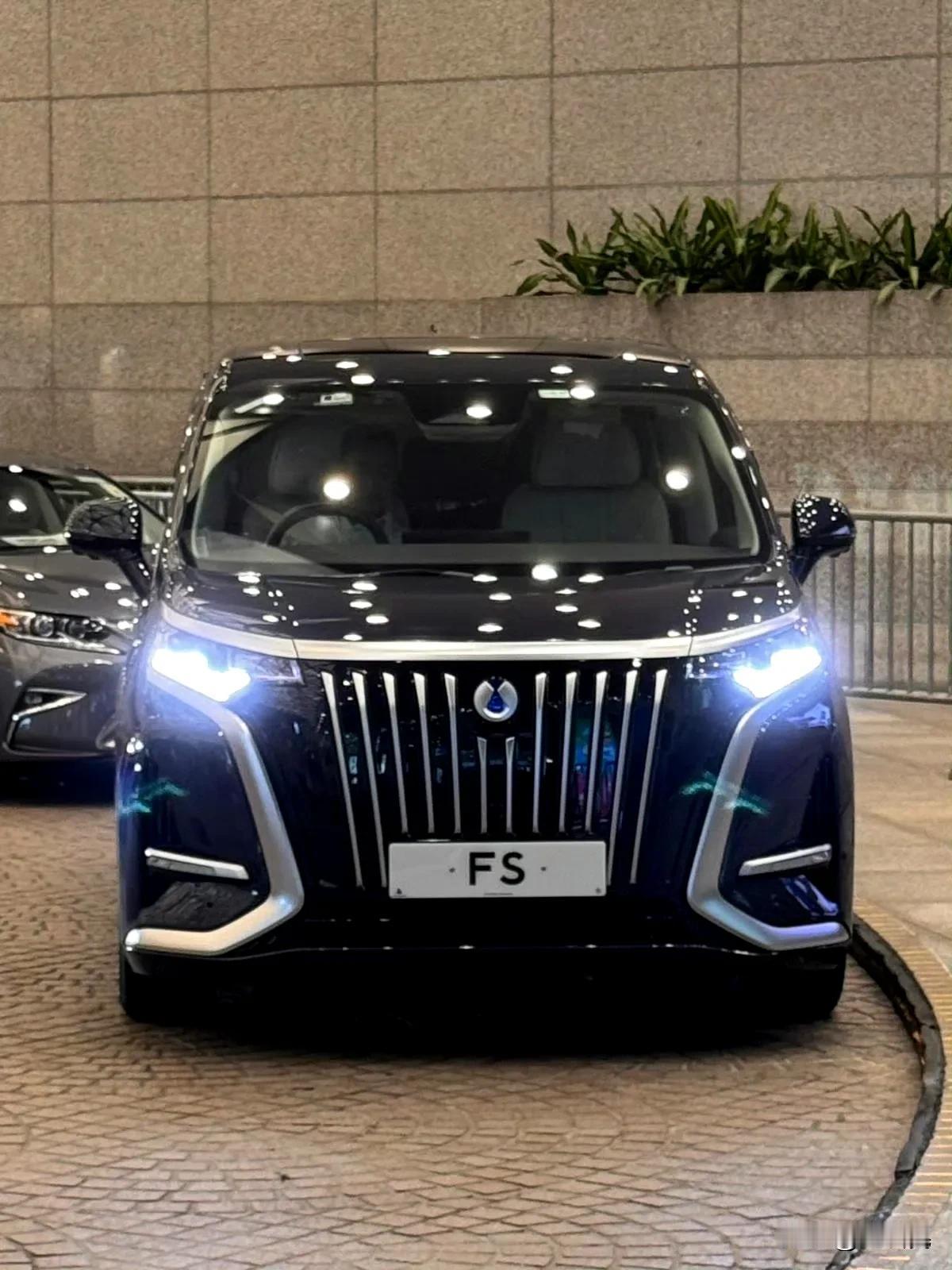 #新能源汽车# 我们来谈一谈新能源汽车时代，车主一大福利——OTA。

近日，2