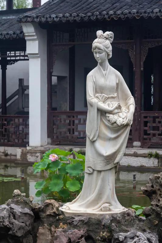 沉鱼落雁塞北君。