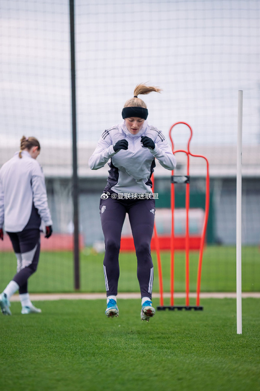 〖26-03-13训练图〗女足备战25-26赛季英格兰女足联赛杯决赛对阵切尔西女