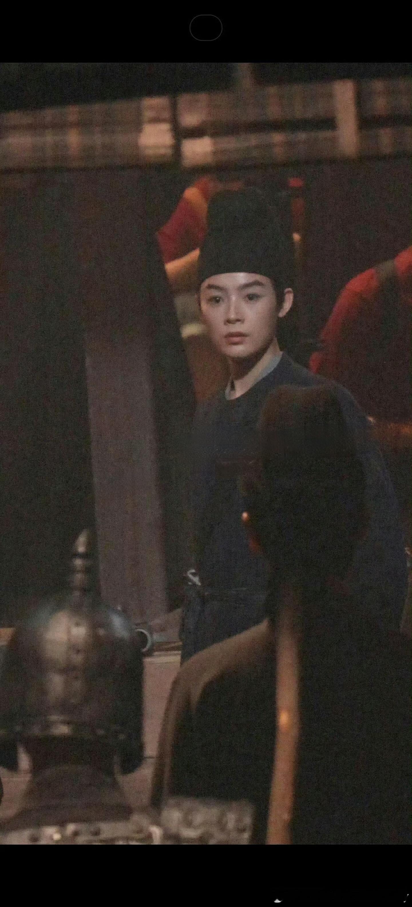 陈丽君这才是最尊重观众的女扮男装一直以来很搞笑的是，大部分女扮男装，观众一看就看