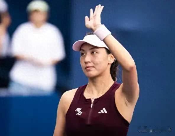 2-0！王曦雨赢下“左右互搏”；2-1爆冷！施晗掀翻菲律宾“国宝”