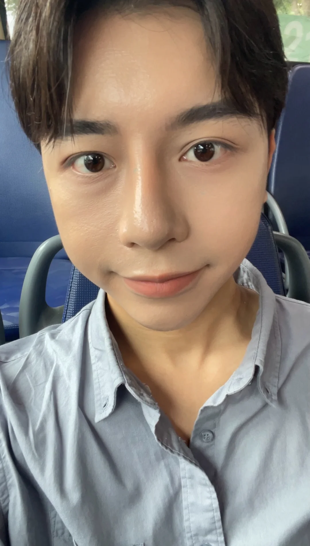 三张照片 毕业前 刚上班 上班多年