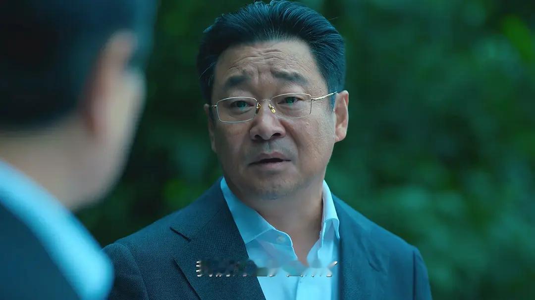 国产剧里的恶魔有脸了 知道王景春老师演技好，但没想到这么好！《人之初》里吴国豪的