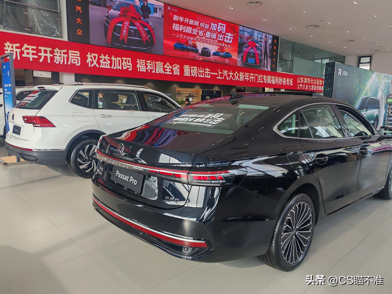 又到给车做保养的时候了。我的小车每次都在4S店保养，费用每次在500 - 100