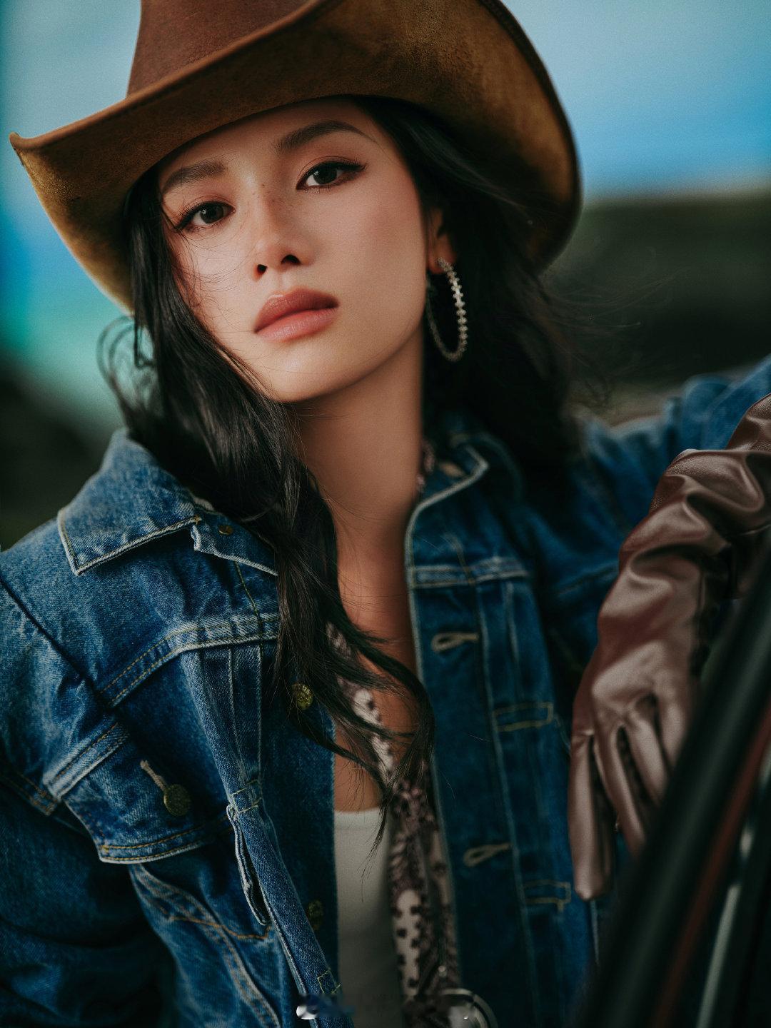 张婧仪西部牛仔生日大片[给力] ​​​
