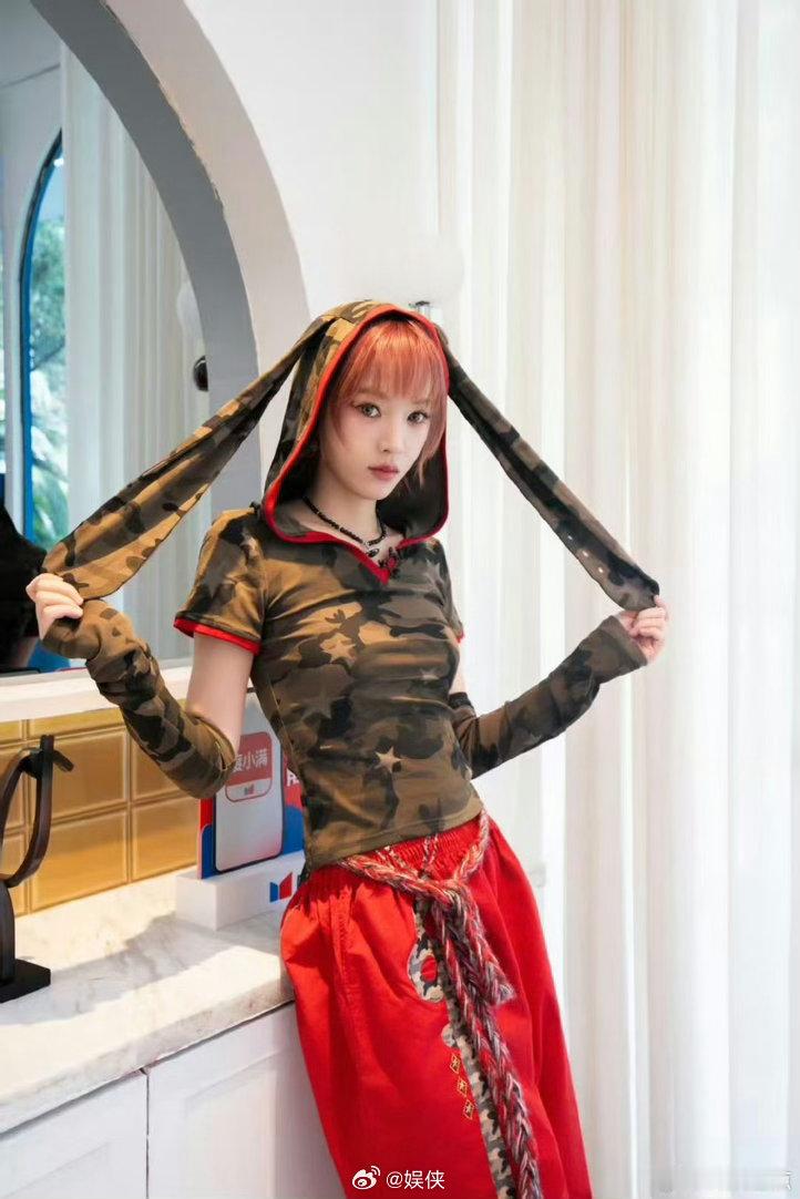 黄灿灿直播 直播里能感觉到灿灿是真的很珍惜这次乘风的机会，整个团队也都在认认真真