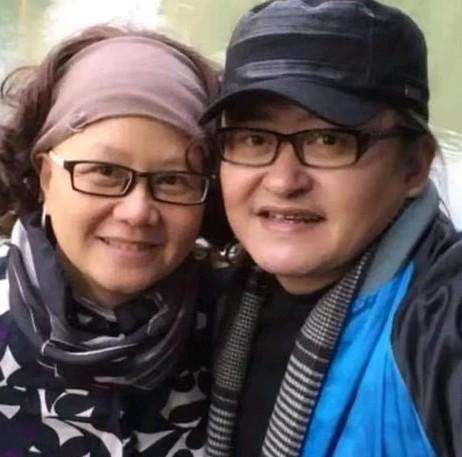 全网都在惋惜刘欢老师的离去
但要说心里最痛的那个人
不是相伴多年的音乐老友，一定