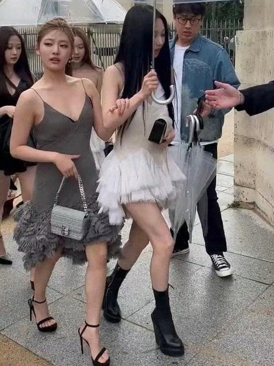 宁艺卓是不是全方位 w//d//c//c 柳智敏了？ 