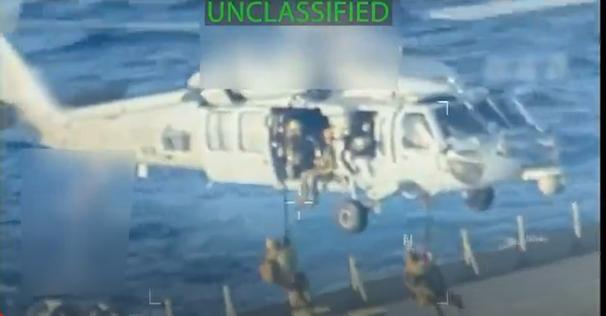 网络上出现大量美军特种兵机降油轮的视频，美军开始试探性动手？

美国在委内瑞拉海