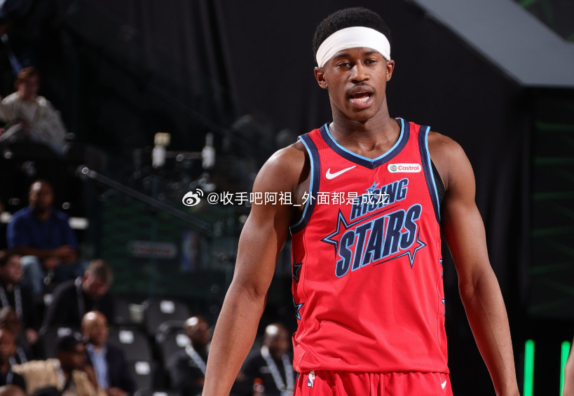 NBA新秀赛决赛，卡特队以25-24的比分战胜安东尼队夺冠。今日比赛，埃奇库姆在