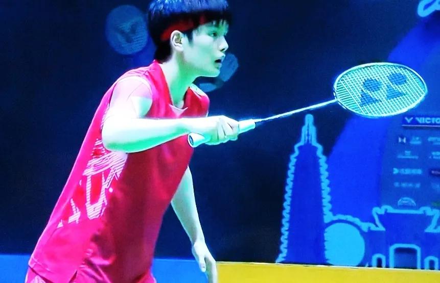 王祉怡2-0击败山口茜，率先挺进中国公开赛女单决赛！
 
 
北京时间7月26日