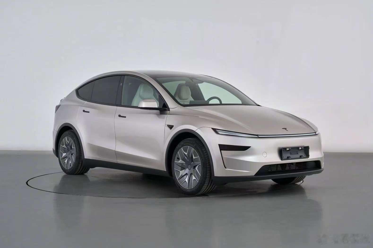 名车志新闻 33.9万起，特斯拉Model Y L正式上市。·  新车瞄准家庭用