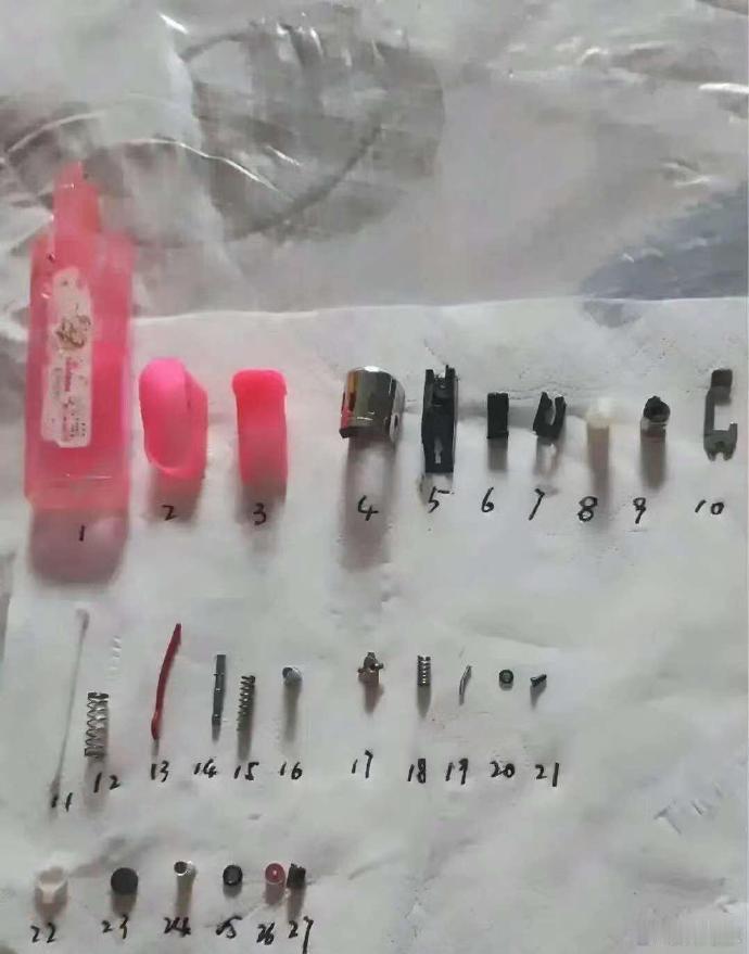 有个疑问一直不解：一个打火机有足足28个零件，但售价只有一块钱，厂家到底是怎么盈