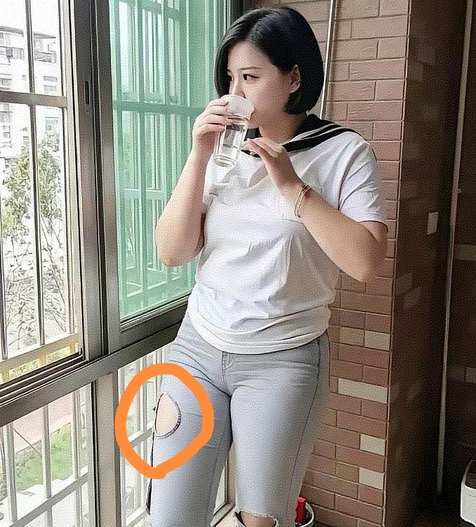 连空空裤都缝边了吗？