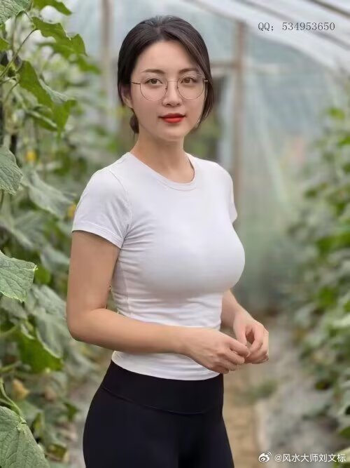 别为了那些不属于你的观众，去演绎你不擅长的人生。 