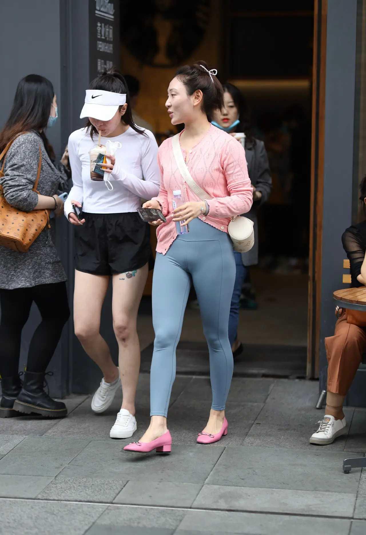 四川人与火锅的不解之缘，是否真如外界所言，“无火锅，不四川”？
近日话题热议，四