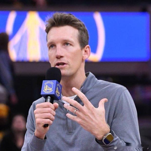 Ramona Shelburne：迈克·邓利维过去几个月里“低调地”和勇士完成了