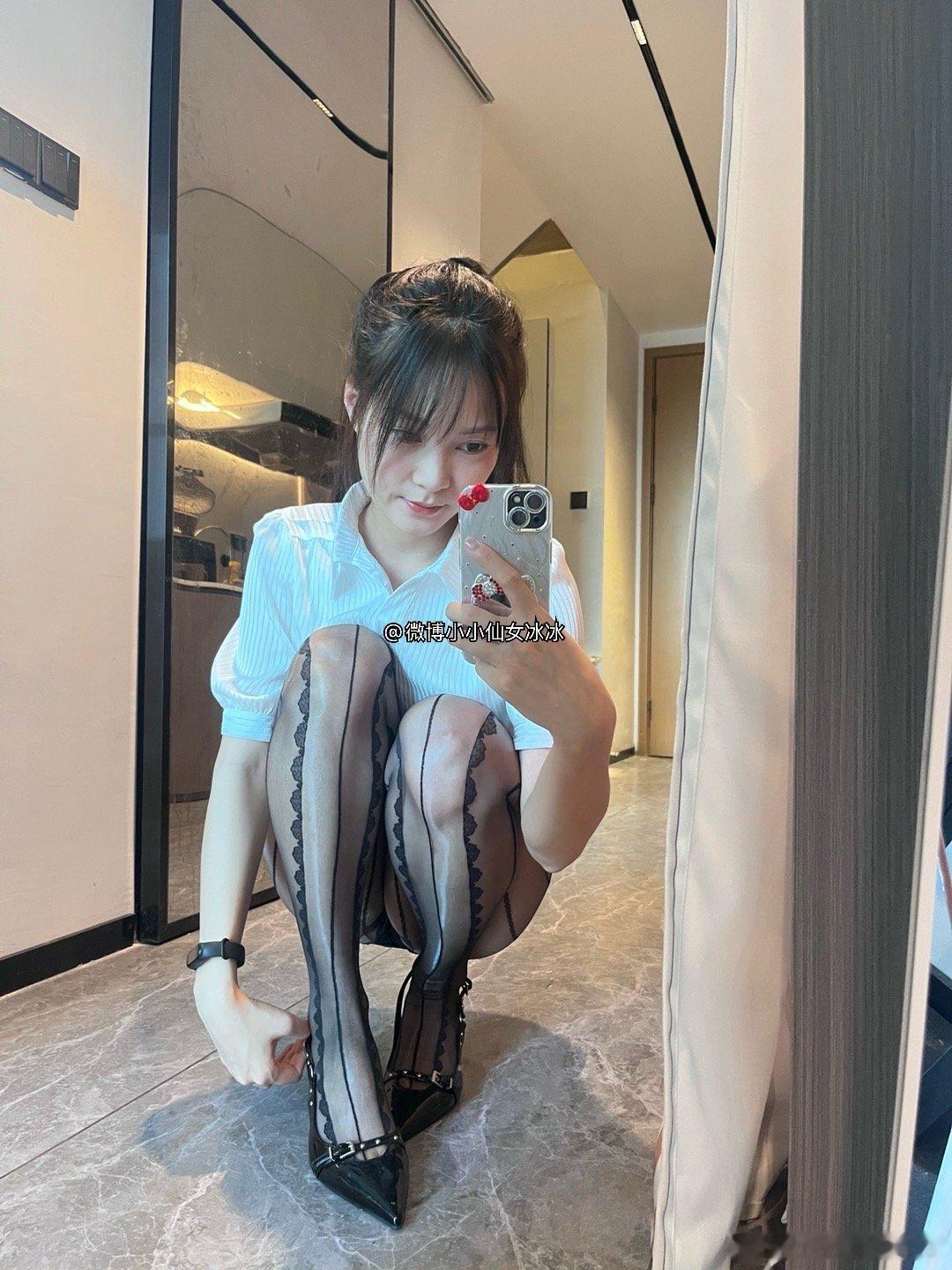 黑丝带来的成熟感汲润绝妙触感穿搭分享 ​​​