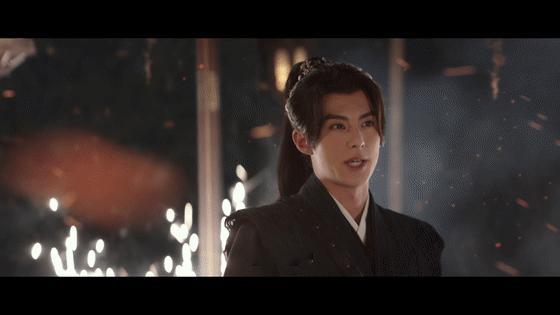 田曦薇微醺吻戏这60秒  我的妈呀，这一段微醺的吻戏真的实在是浪漫住了，不得不说