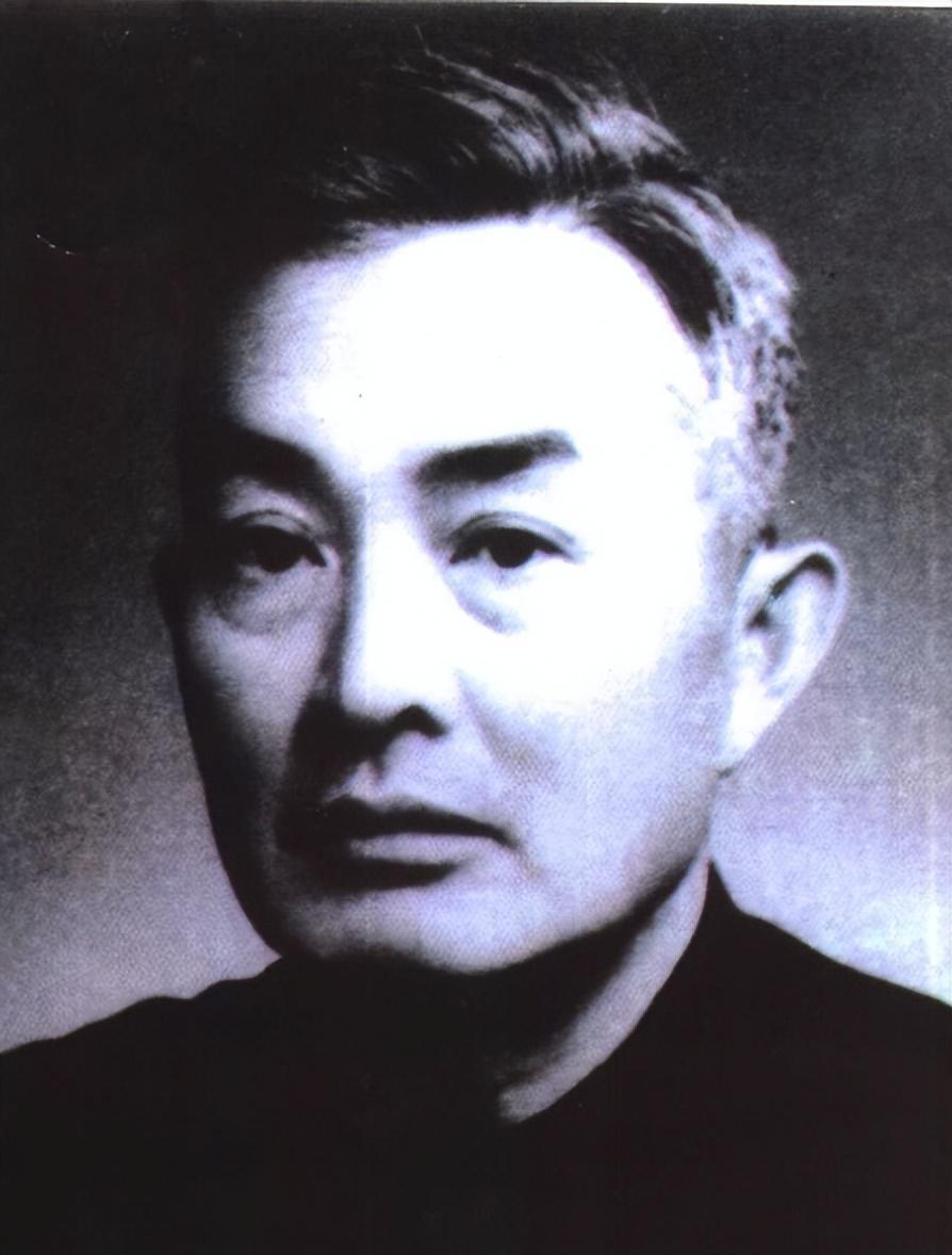 1967年陈昌浩离世后，徐向前特别叮嘱：我要亲自审核他的悼词，绝不马虎！
196