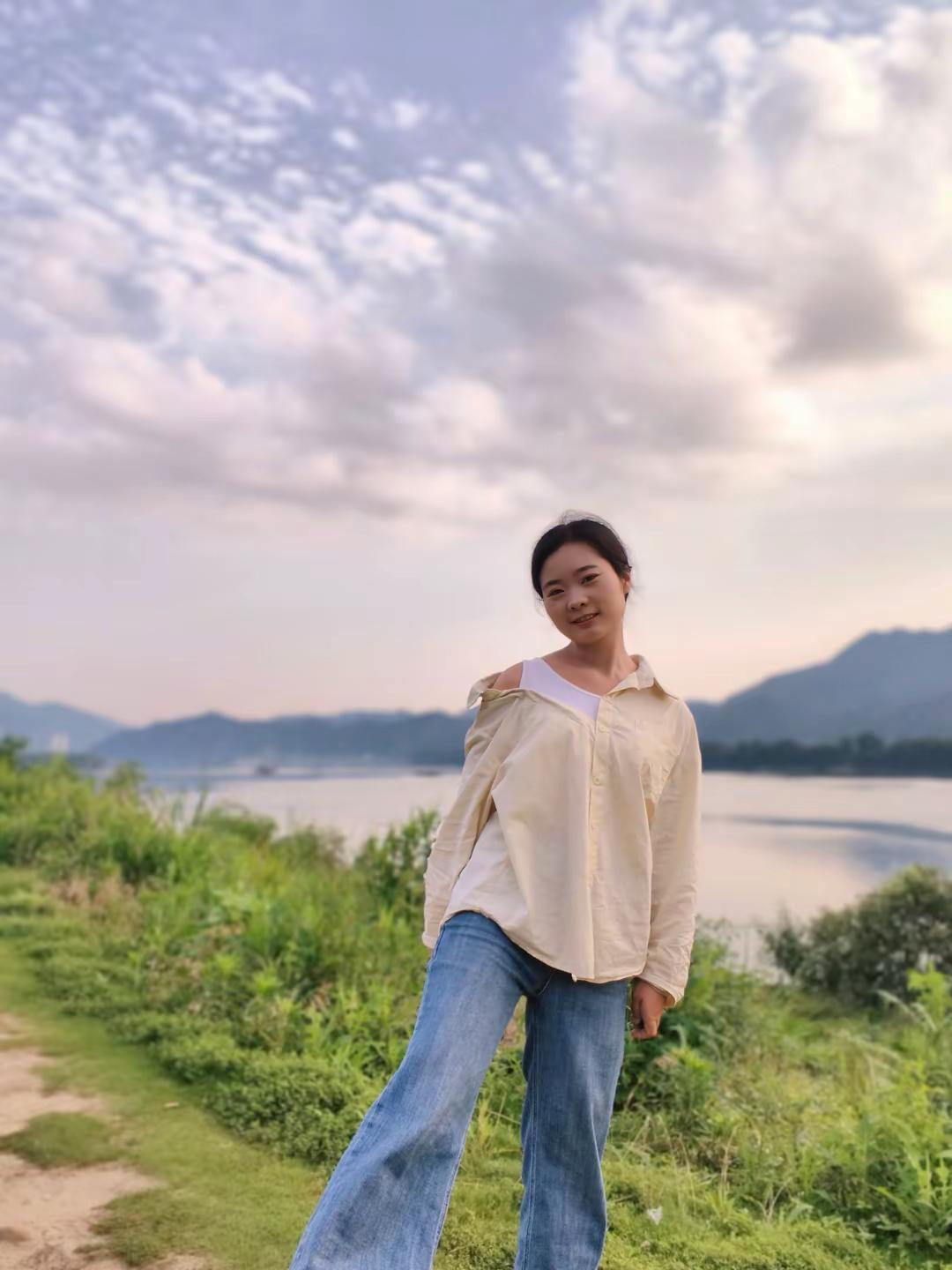 “盐和糖一样，不尝一尝，很难区别，人与人也是一样!”“很多东西，让时间说话，对了