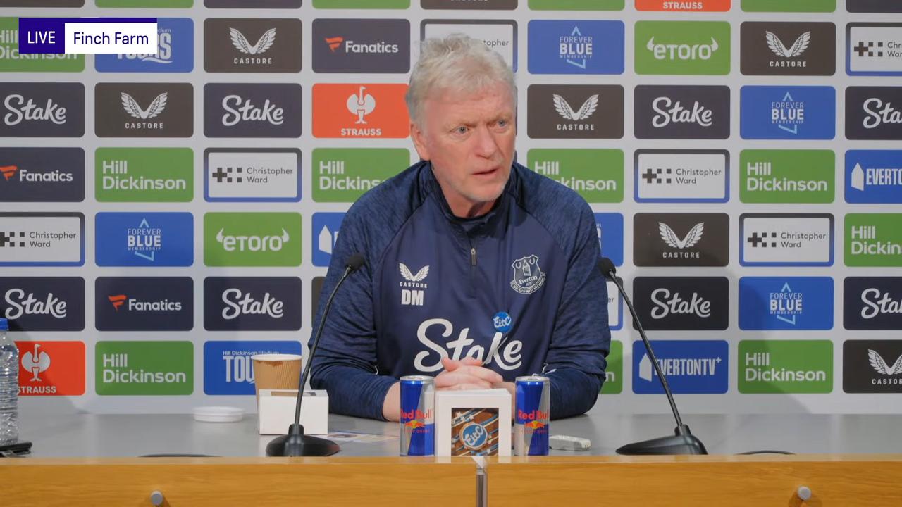 【莫耶斯低调谈争五】在3-0击败切尔西后，埃弗顿的积分已经来到第8，距离第5的利