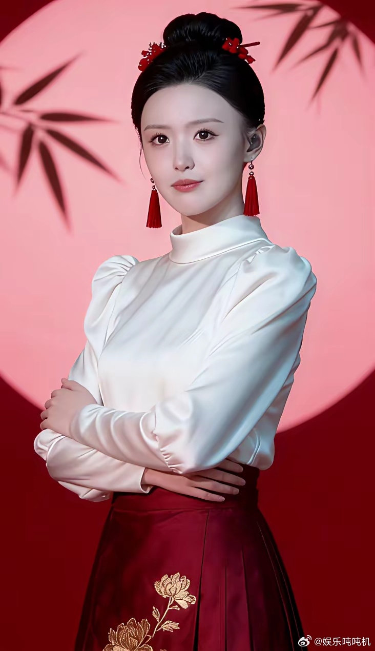 徐子尧喜提官媒点名嘉许。出道即跟随先生顶流巡演的尧尧，日前被地方官媒重庆晚报点名