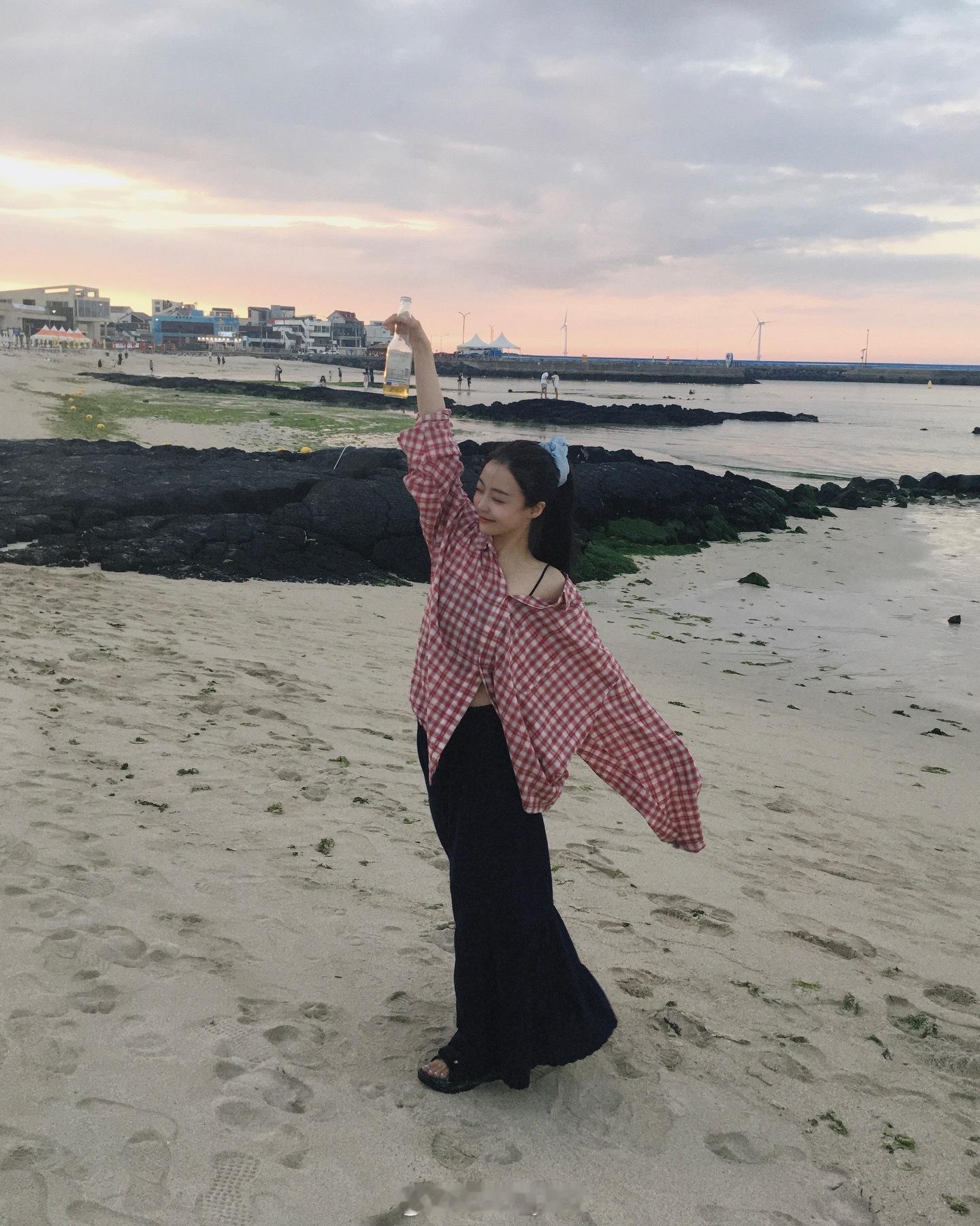 换乘恋爱敏京ins日常照 