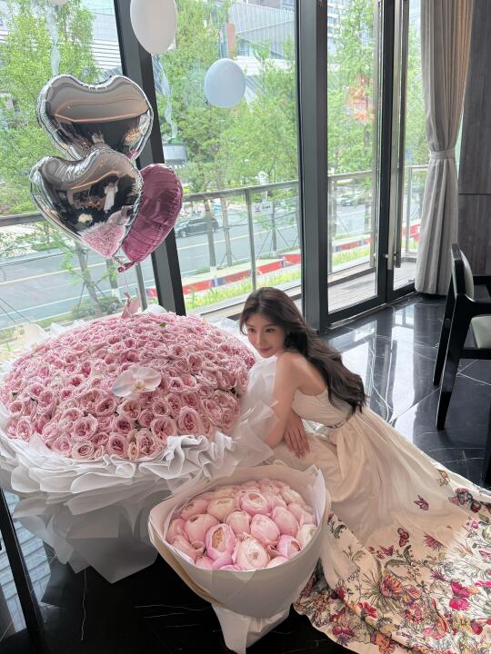祝自己生日快乐🎂