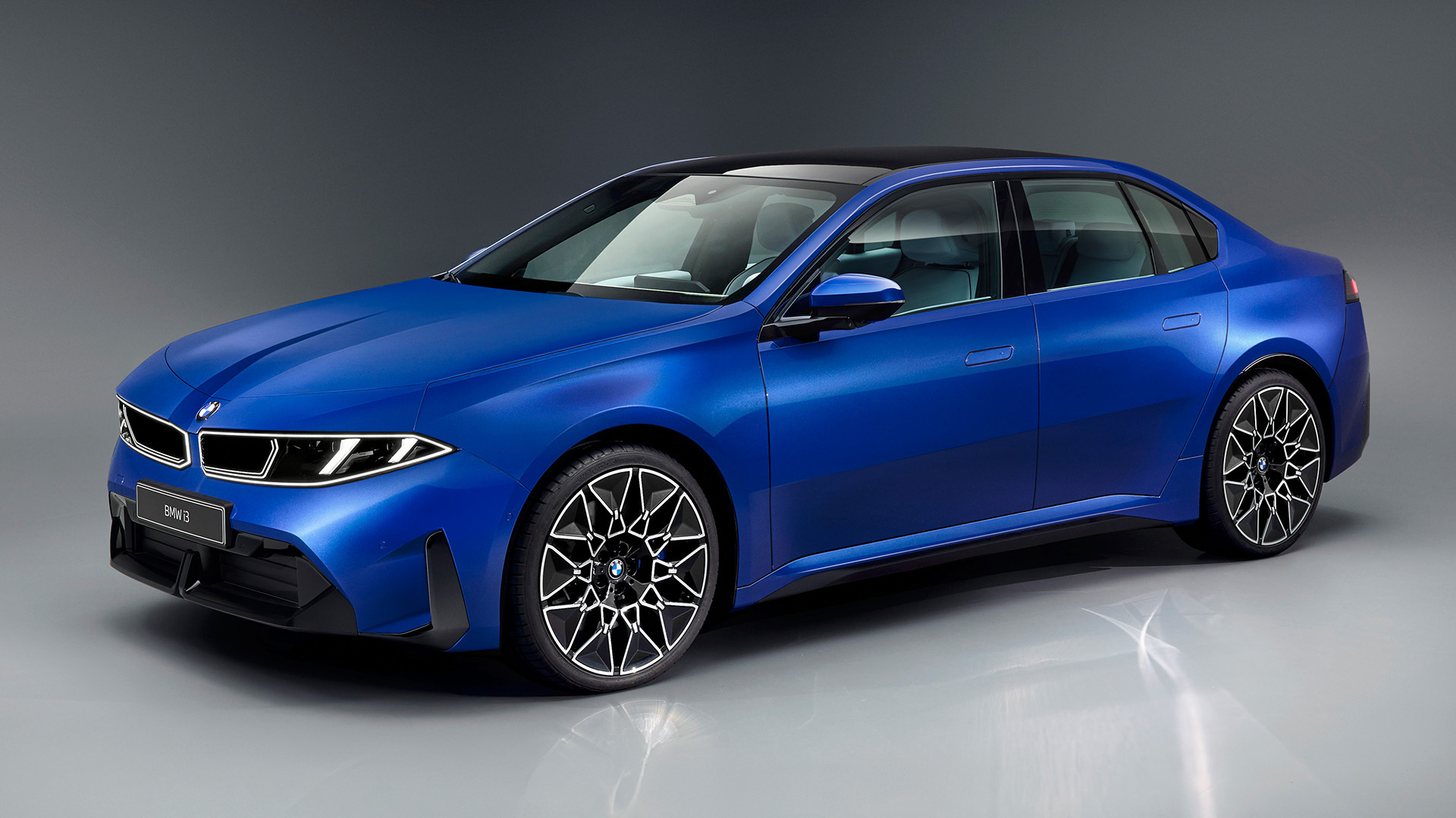 更多宝马新i3的图片，同时确认i3将会有旅行车版本。 